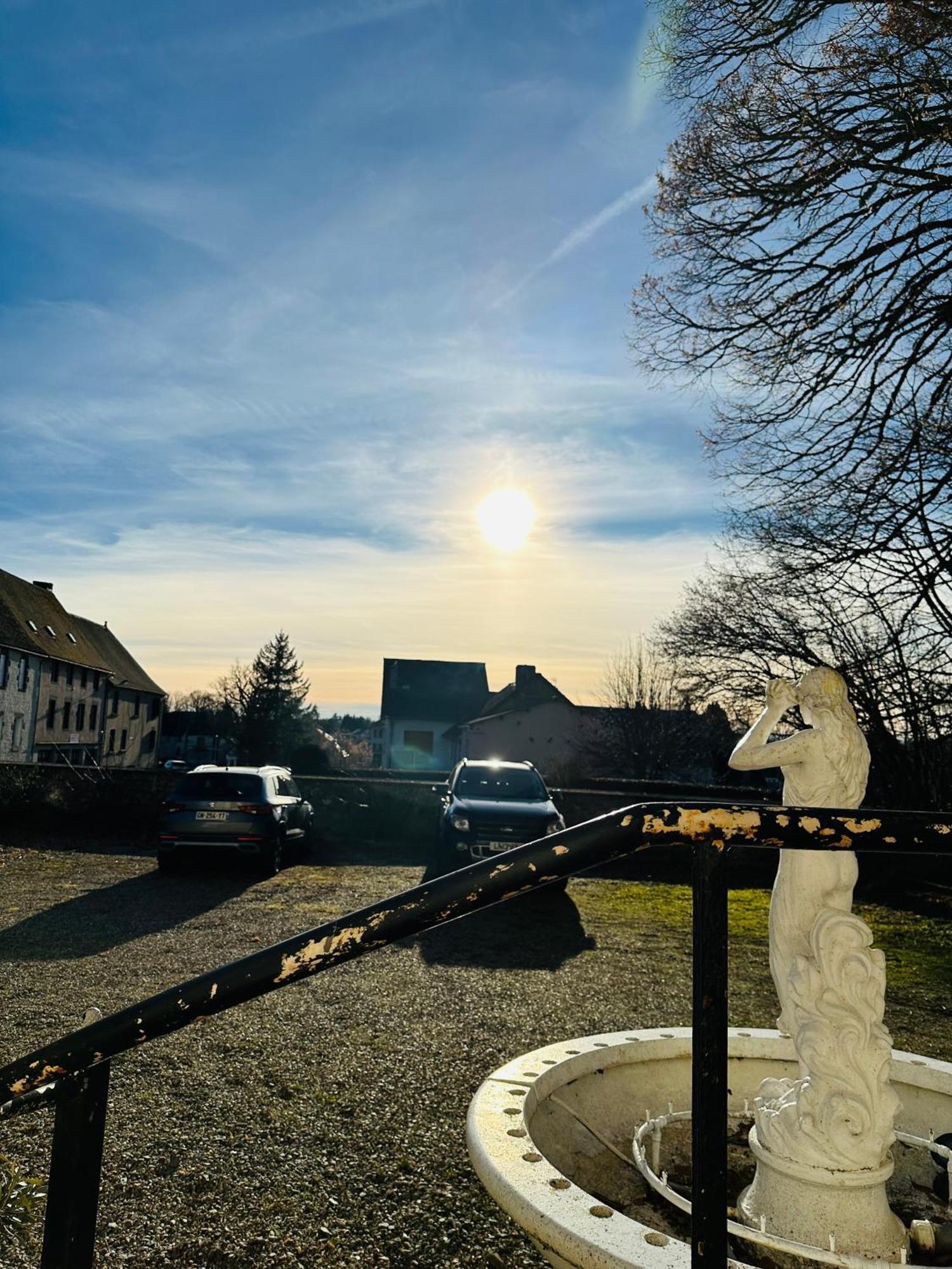 Le Chateau Giat Eksteriør billede