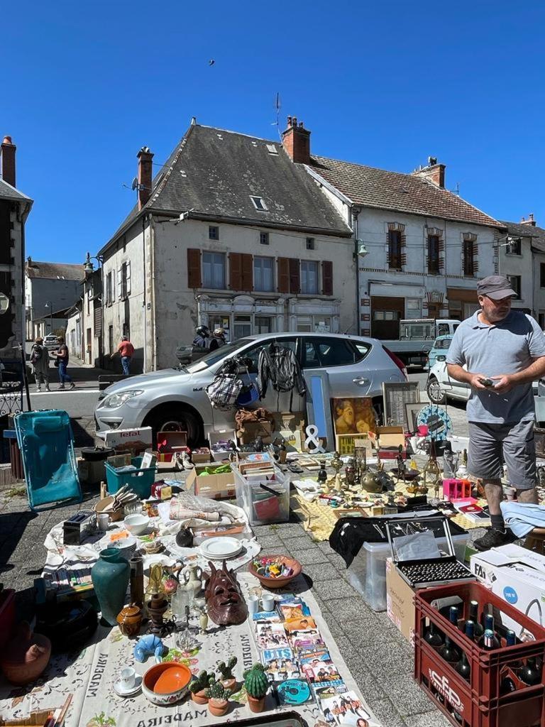 Le Chateau Giat Eksteriør billede