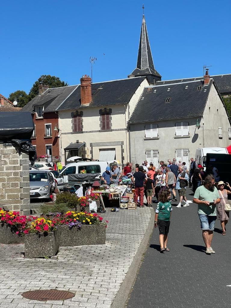 Le Chateau Giat Eksteriør billede